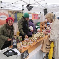 praktikanthjelp i honningbua