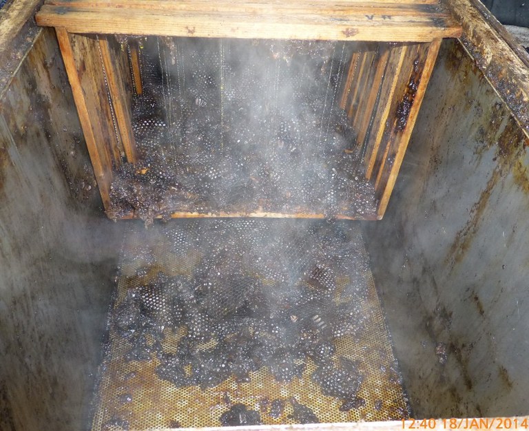 Dampvarme rammer klar for skraping